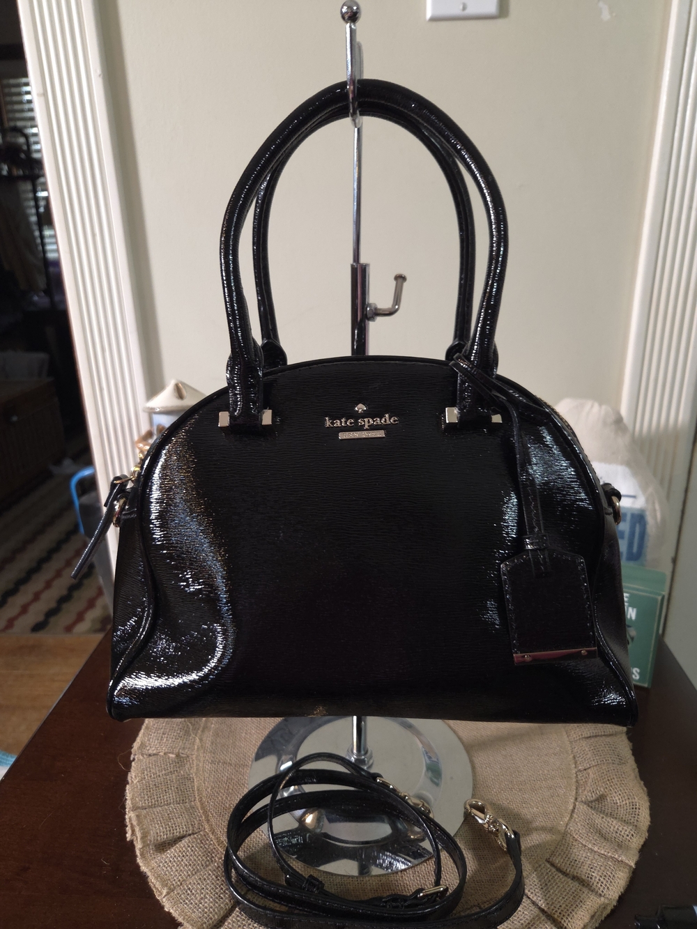 LIKE NEW Kate Spade Cedar Street Black Patent Leather Satchel Crossbody